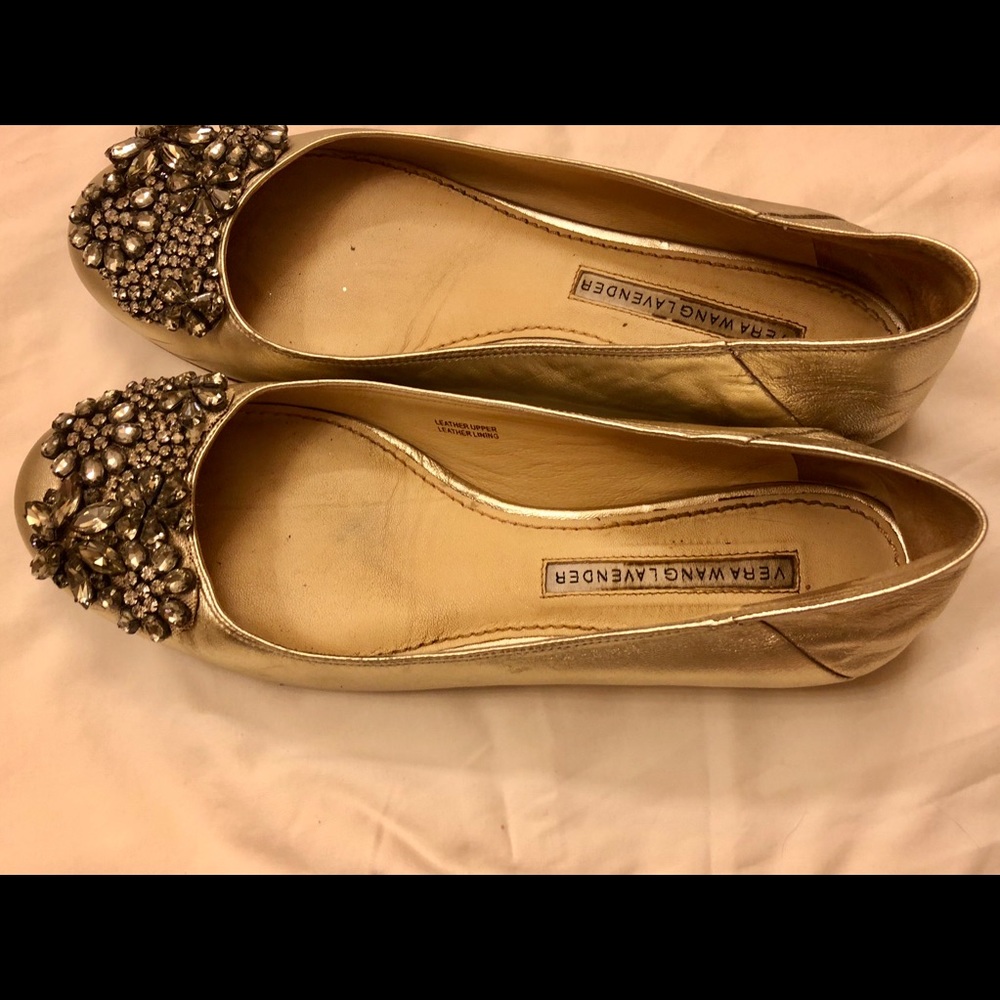 Vera Wang leather flats
